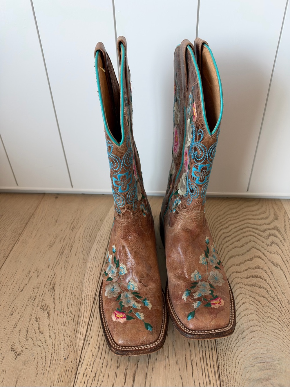 Macie Bean Brown Leather Floral Embroidered Western Boots with Turquoise Trim
